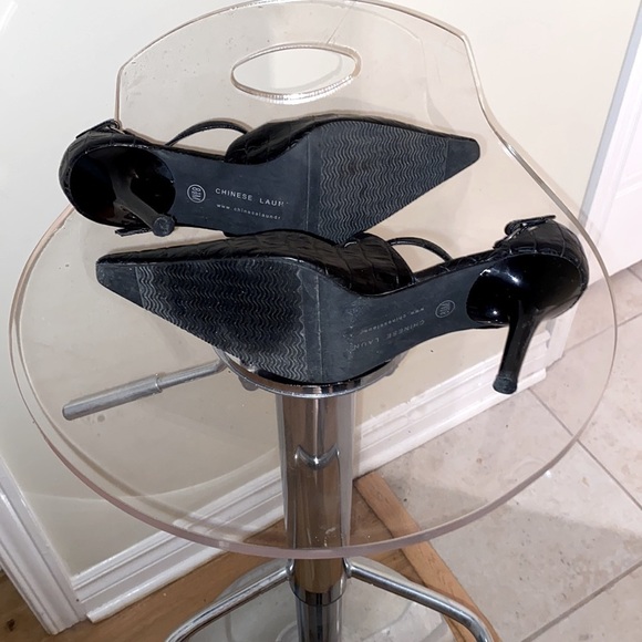 Chinese Laundry high heels  in black w/ alligator pattern in leather. 🖤 - Picture 4 of 12